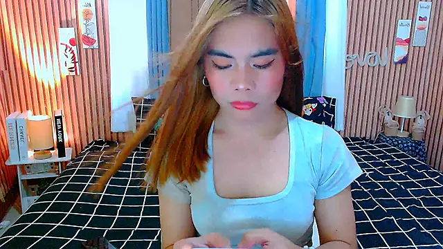 Snapshot of mikhaylahanderson chatting on 11/19/25, 03:39 mikhaylahanderson online show from 11/19/25, 03:39