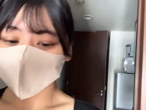 Snapshot of 0p-saki-p0 chatting on 03/21/26, 01:43 0p-saki-p0 online show from 03/21/26, 01:43