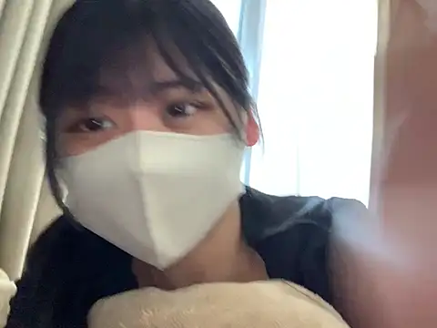 Snapshot of 0p-saki-p0 chatting on 05/13/26, 04:43 0p-saki-p0 online show from 05/13/26, 04:43
