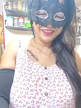 Queen Nightt online show from 06/10/26, 04:45