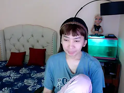 Snapshot of ShantalFoxxy_ chatting on 02/21/26, 01:06 ShantalFoxxy online show from 02/21/26, 01:06