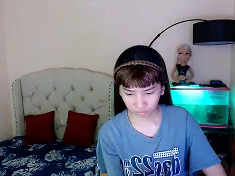 Snapshot of ShantalFoxxy_ chatting on 03/02/26, 12:24 ShantalFoxxy online show from 03/02/26, 12:24