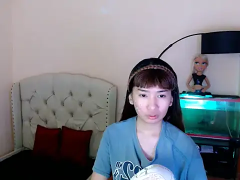 Snapshot of ShantalFoxxy_ chatting on 04/12/26, 12:15 ShantalFoxxy online show from 04/12/26, 12:15