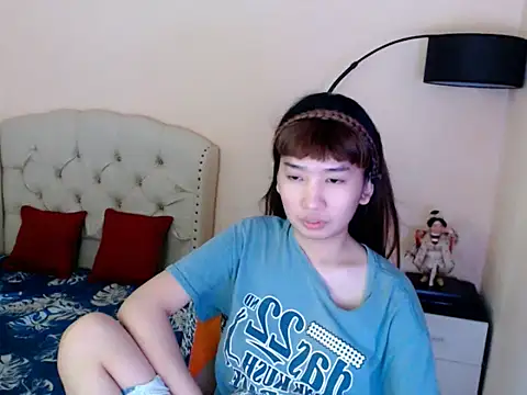 Snapshot of ShantalFoxxy_ chatting on 05/11/26, 06:41 ShantalFoxxy online show from 05/11/26, 06:41
