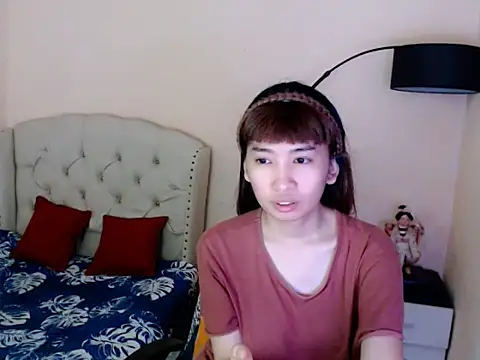 ShantalFoxxy  online show from 06/14/26, 11:51