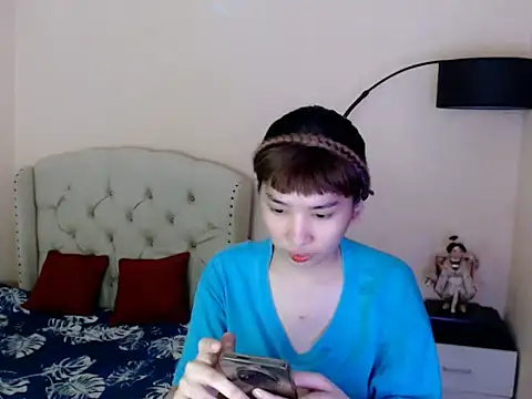 ShantalFoxxy  online show from 07/23/26, 12:57