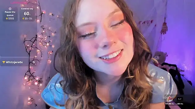 Snapshot of Lil_bela chatting on 11/06/25, 02:18 Lil bela online show from 11/06/25, 02:18