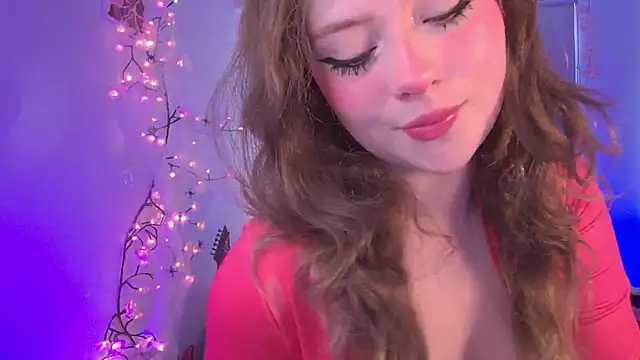 Snapshot of Lil_bela chatting on 12/14/25, 12:32 Lil bela online show from 12/14/25, 12:32