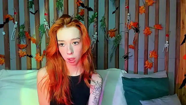 Snapshot of Lori_Williams chatting on 11/05/25, 12:54 Lori Williams online show from 11/05/25, 12:54