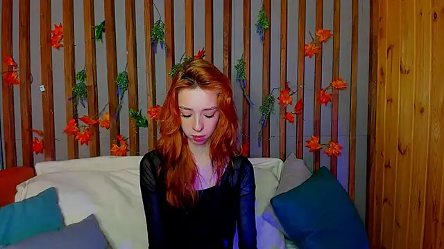 Snapshot of Lori_Williams chatting on 12/04/25, 01:04 Lori Williams online show from 12/04/25, 01:04