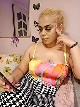 izauri2025 online show from 10/09/25, 10:30