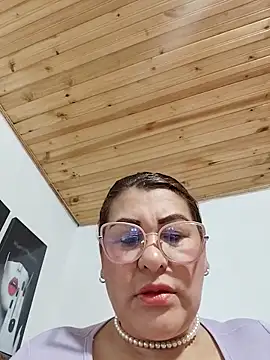 AlexxiaaMat online show from 04/28/26, 11:04