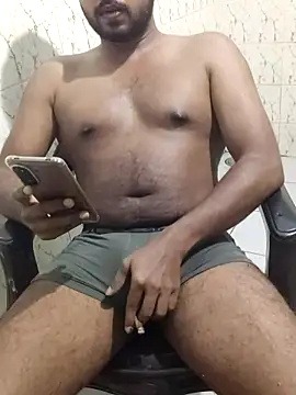 Snapshot of hornywildman123 chatting on 04/29/26, 07:31 hornywildman123 online show from 04/29/26, 07:31