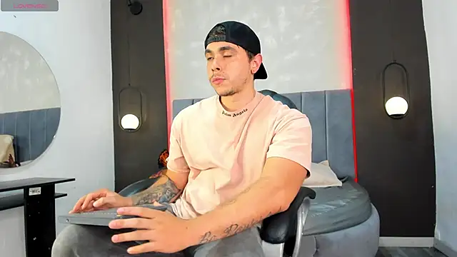 Liam walk  online show from 09/24/25, 10:35