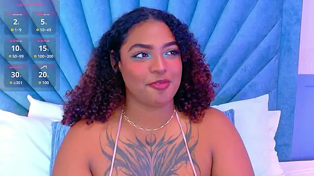 Cristal-Jonnes online show from 10/17/25, 03:31