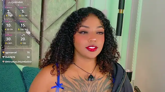 Cristal-Jonnes online show from 07/11/26, 04:37