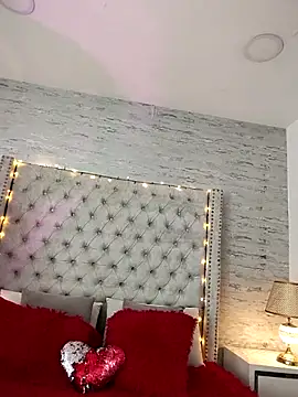 Pamelamiler   online show from 04/24/26, 10:28