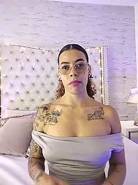 Pamelamiler   online show from 07/28/26, 02:13