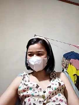 Snapshot of Daisy-lusia96 chatting on 10/08/25, 02:42 Daisy-lusia96 online show from 10/08/25, 02:42