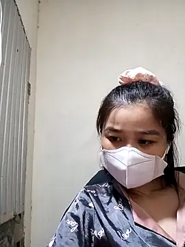 Snapshot of Daisy-lusia96 chatting on 10/19/25, 02:07 Daisy-lusia96 online show from 10/19/25, 02:07