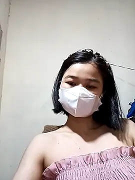 Snapshot of Daisy-lusia96 chatting on 10/26/25, 01:44 Daisy-lusia96 online show from 10/26/25, 01:44