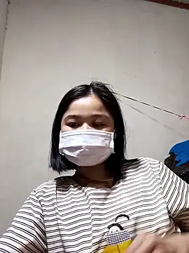 Snapshot of Daisy-lusia96 chatting on 10/27/25, 12:53 Daisy-lusia96 online show from 10/27/25, 12:53