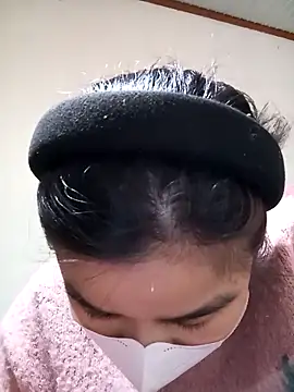 Snapshot of Daisy-lusia96 chatting on 11/16/25, 01:49 Daisy-lusia96 online show from 11/16/25, 01:49