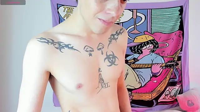 Snapshot of sai_l01 chatting on 12/15/25, 07:51 sai l01 online show from 12/15/25, 07:51