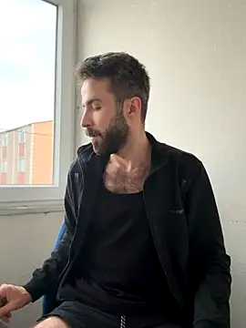 S-kt-et online show from 11/17/25, 05:02