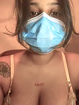 Snapshot of Saza_lklx chatting on 10/14/25, 02:40 Saza lklx online show from 10/14/25, 02:40