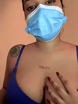 Snapshot of Saza_lklx chatting on 10/18/25, 10:27 Saza lklx online show from 10/18/25, 10:27