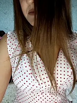 Viola3102 online show from 10/18/25, 04:41