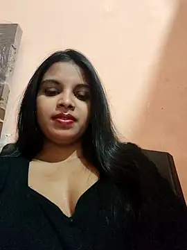 Maahhii 2 online show from 03/03/26, 07:20