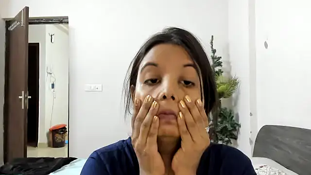Maahhii 2 online show from 06/13/26, 03:10