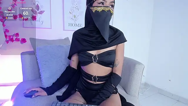 Snapshot of soul_arabian chatting on 11/14/25, 05:00 soul arabian online show from 11/14/25, 05:00