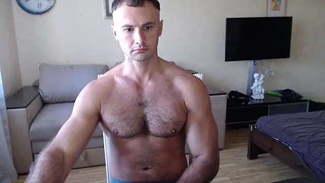muscle uncut online show from 09/19/25, 07:10