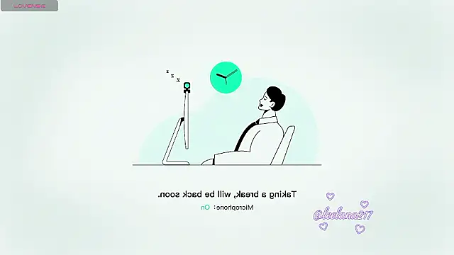 Snapshot of leelana217 chatting on 09/19/25, 03:45 leelana217 online show from 09/19/25, 03:45