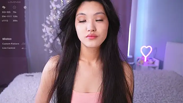 FancyEsten online show from 06/25/26, 07:13
