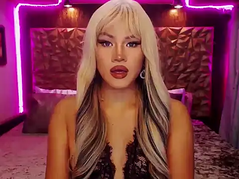 Snapshot of YllanaAltheaXxX chatting on 11/29/25, 02:53 YllanaAltheaXxX online show from 11/29/25, 02:53