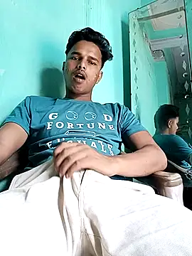 Snapshot of Asish_007 chatting on 09/17/25, 04:58 Asish 007 online show from 09/17/25, 04:58