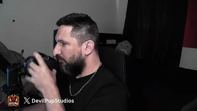DevilPup75  online show from 06/08/26, 03:01
