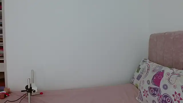 Tiiana online show from 06/07/26, 02:54