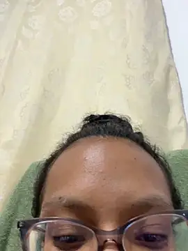 Valen1800 online show from 09/24/25, 02:04