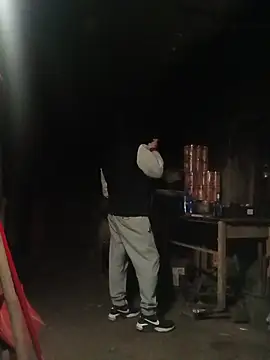 Snapshot of Thoma9034 chatting on 11/11/25, 12:43 Thoma9034 online show from 11/11/25, 12:43