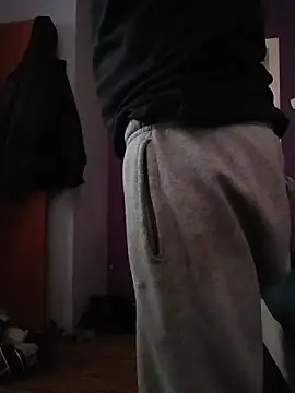 Snapshot of Thoma9034 chatting on 11/12/25, 05:57 Thoma9034 online show from 11/12/25, 05:57