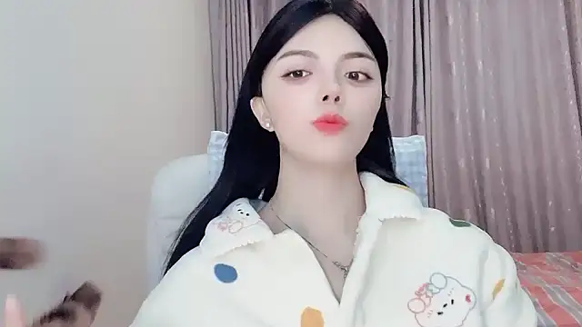 Eloise131499 online show from 11/04/25, 01:10