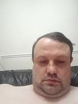 Snapshot of Ethan25xxx chatting on 10/11/25, 01:05 Ethan25xxx online show from 10/11/25, 01:05