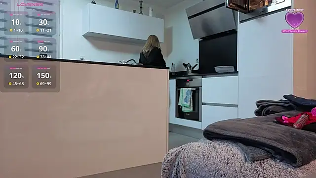 bellemasquer online show from 09/23/25, 07:28