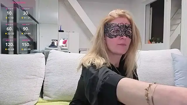 bellemasquer online show from 12/02/25, 10:05