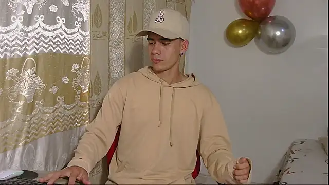 kilyan--x x online show from 10/23/25, 06:45